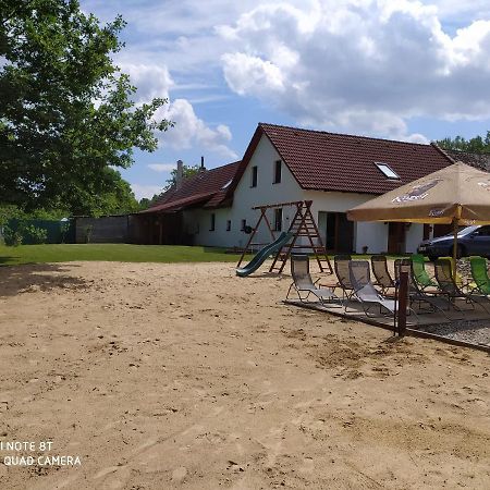 Apartmany Natalie Dvory nad Luznici Bagian luar foto