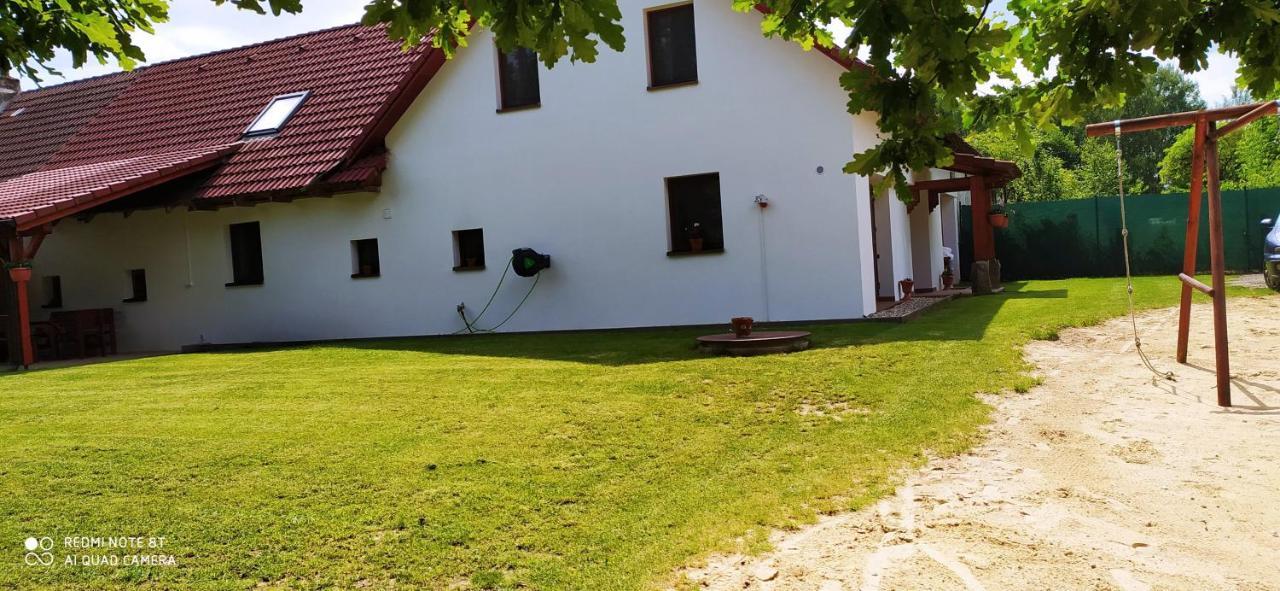 Apartmany Natalie Dvory nad Luznici Bagian luar foto