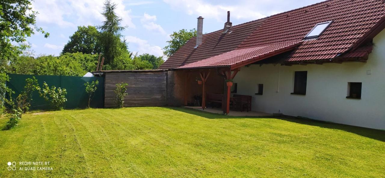 Apartmany Natalie Dvory nad Luznici Bagian luar foto