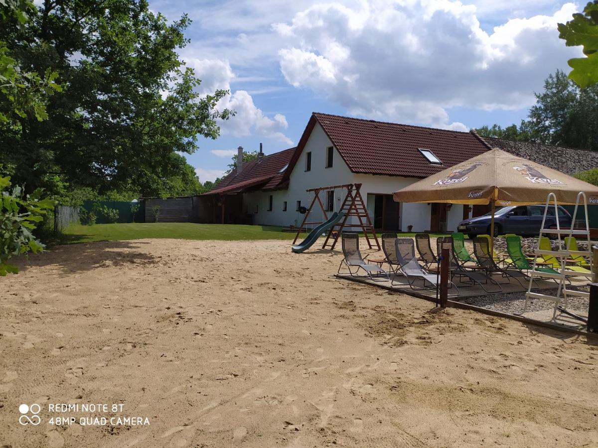 Apartmany Natalie Dvory nad Luznici Bagian luar foto