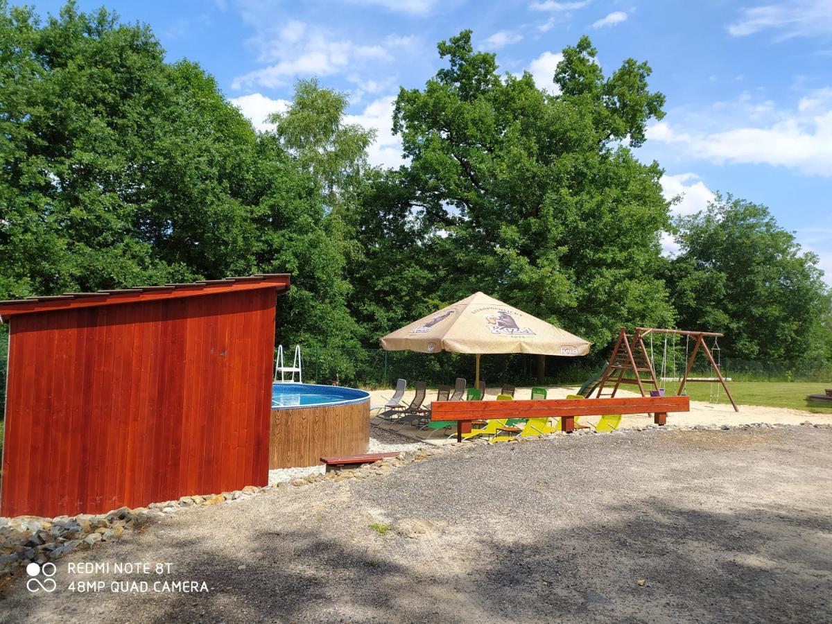 Apartmany Natalie Dvory nad Luznici Bagian luar foto
